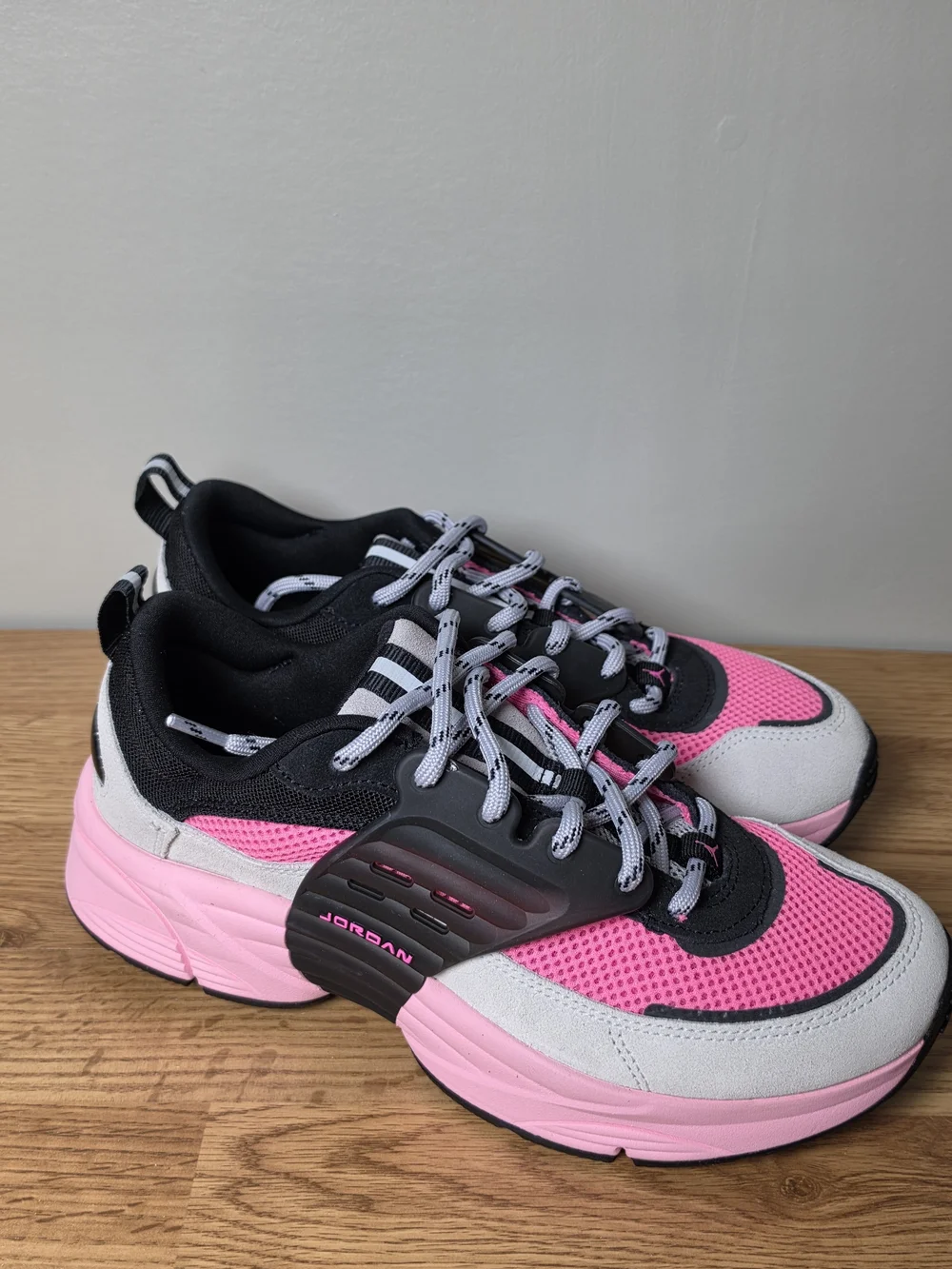 Nike Jordan Turner Sneakers - Men's Size 10 - Brand New Never Worn